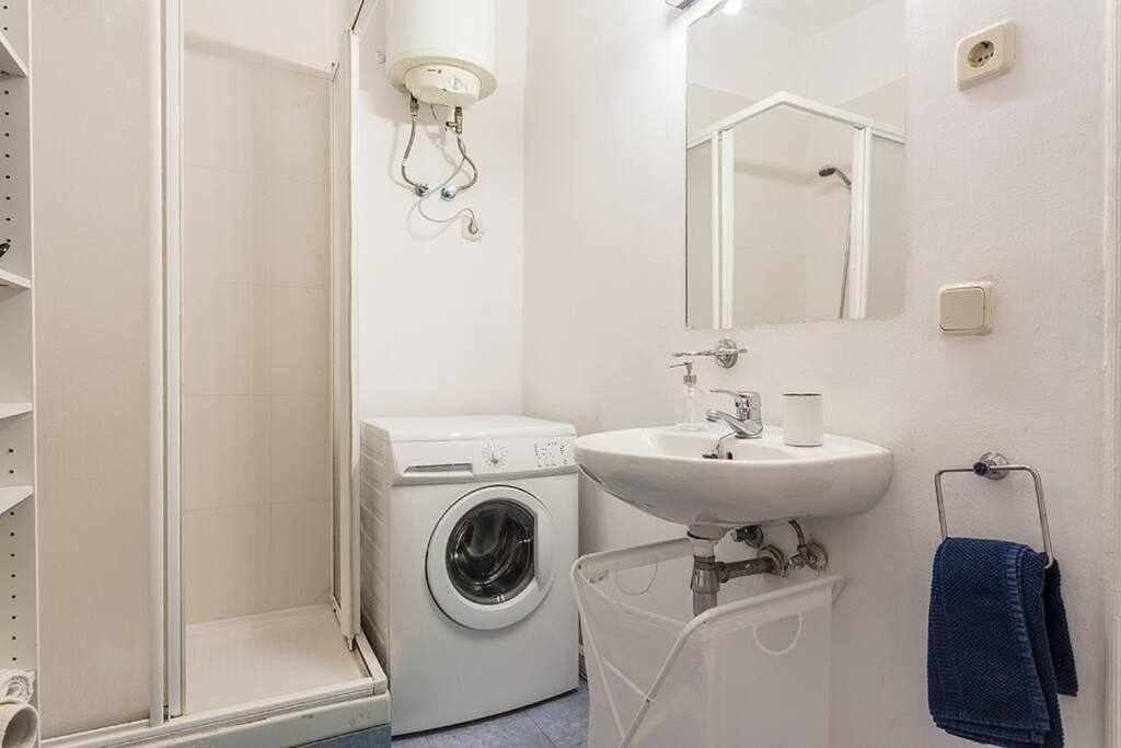 Piso Confortable Y Centrico Leilighet Madrid Eksteriør bilde
